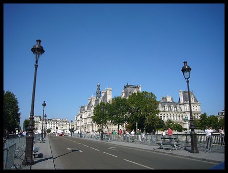 P1690845