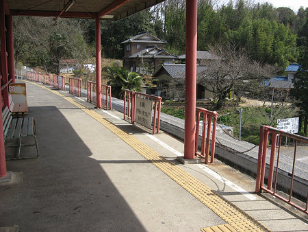 成田山駅ホーム