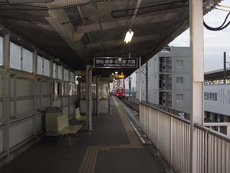 新羽島駅ホーム