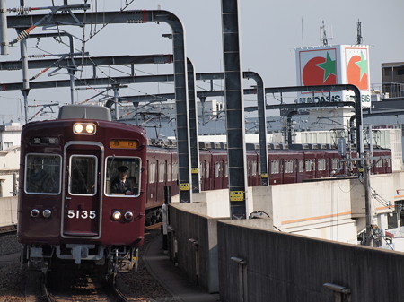 阪急5100系急行 阪急宝塚線豊中駅