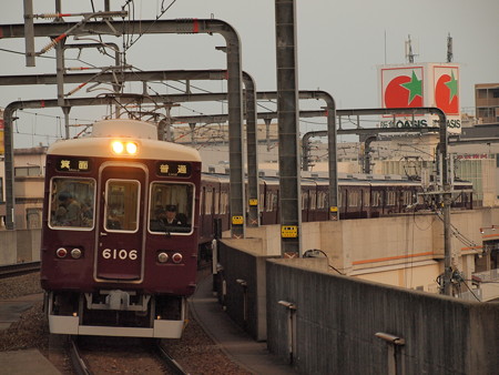 阪急6000系普通阪急宝塚線豊中駅03