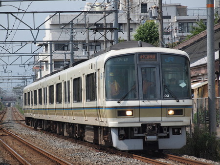 221系みやこ路快速 奈良線東福寺~稲荷