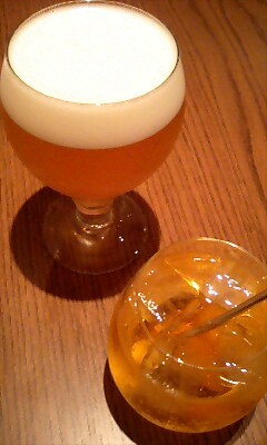 ビールと杏のお酒@Cafe de Fariniere