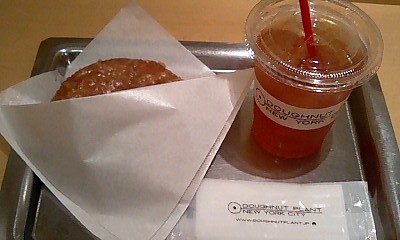アップルシナモン×アイスティー@DOUGHNUT PLANT