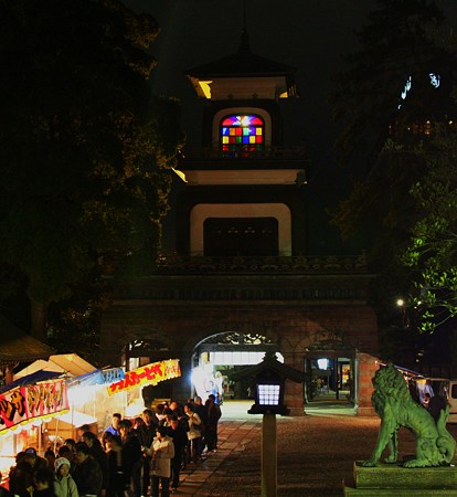 尾山神社神門(2)