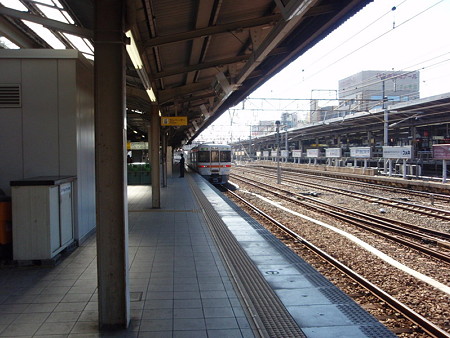 ３１３系関西本線（名古屋駅）