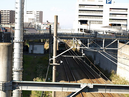 横浜線２０５系（天満宮の橋）