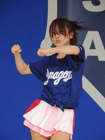 藤井里奈さん。