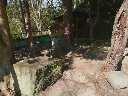 本城山の金比羅神社