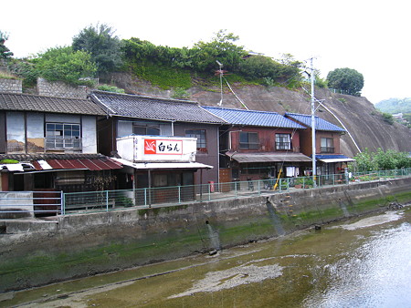 064栗原川沿い