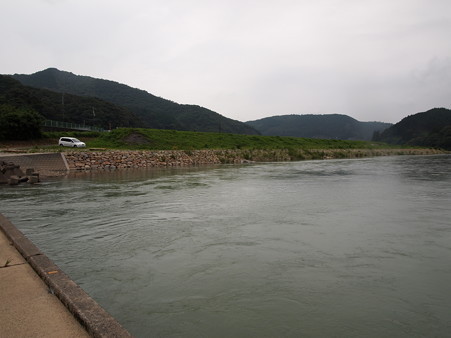 小松