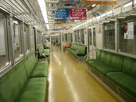 ks10-車内全景s