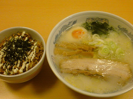 らむー とん塩＋チャーマヨ丼