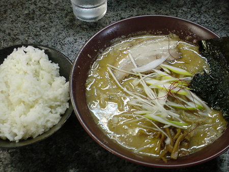 麺's 0(ゼロ) とん味噌+めし