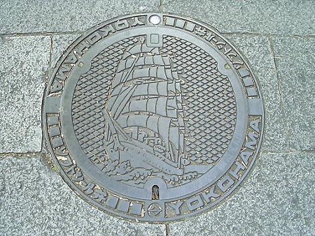 マンホール