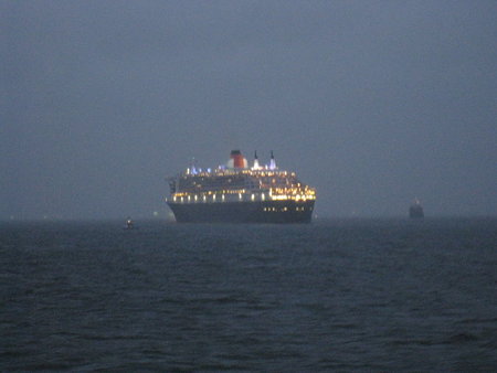 090306-QM2 夕 Dig (17)