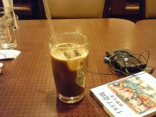 a_glass_of_ice_coffee