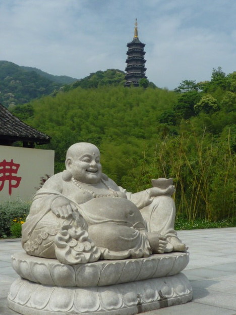 布袋腹になったらどないしょう！布袋と千仏塔～仏教彫刻  Smiling Budai &amp; Pagoda
