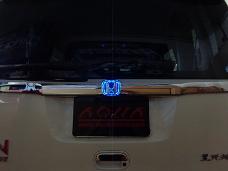 Ｎ－ＢＯＸ　エンブレムＬＥＤ取付　リア