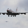 Photos: Two B747 approach