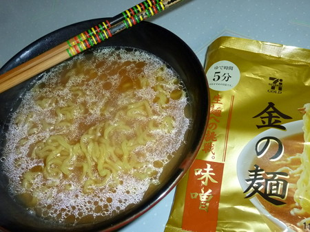 セブン＆アイ金の麺味噌