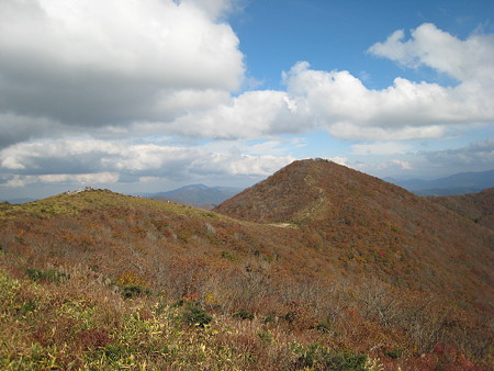 池の段からの景色2（立烏帽子山への縦走路）