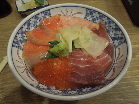 磯丸水産01